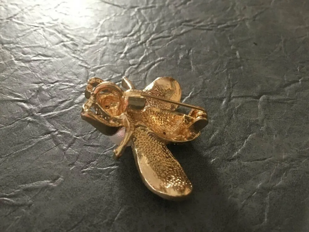 Celebrity honey bee brooch vintage look broach gold silver plated designer pin