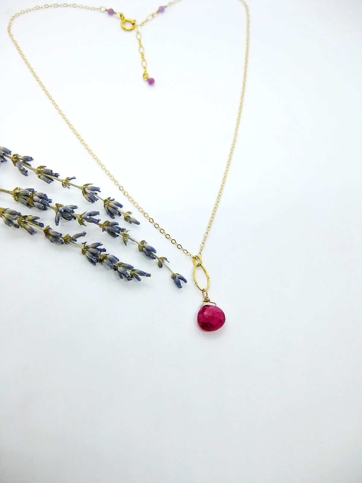 Chrysanthe: Ruby Necklace - n574