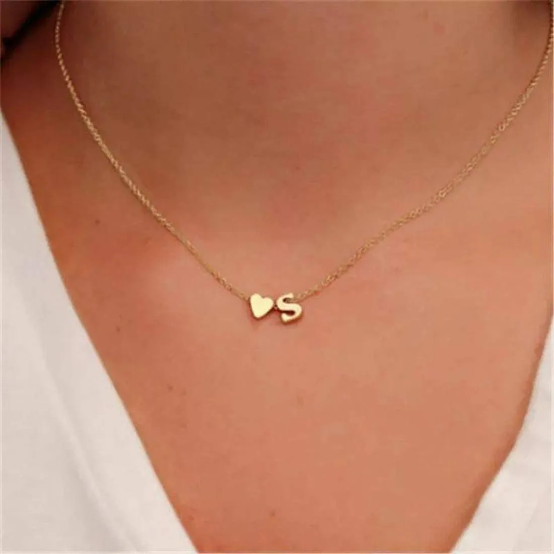 Initial Heart Necklace,18K Gold Plated Stainless Steel Tiny Heart Letter Necklace Personalized Monogram Name Necklace for Women Girls