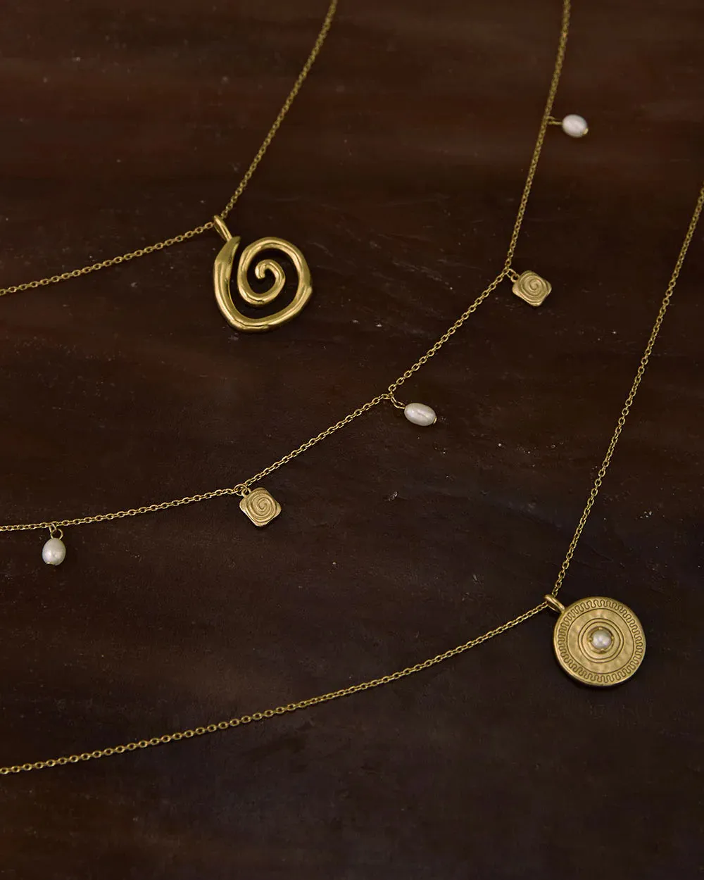Kirstin Ash Velvet Swirl Necklace - Gold