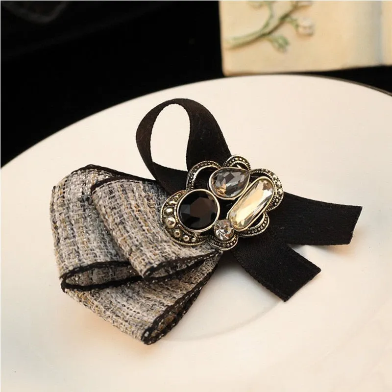 Korean Fashion New Small Rhinestone Brooch