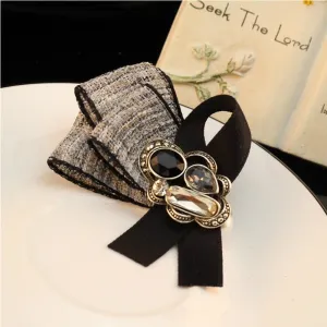 Korean Fashion New Small Rhinestone Brooch