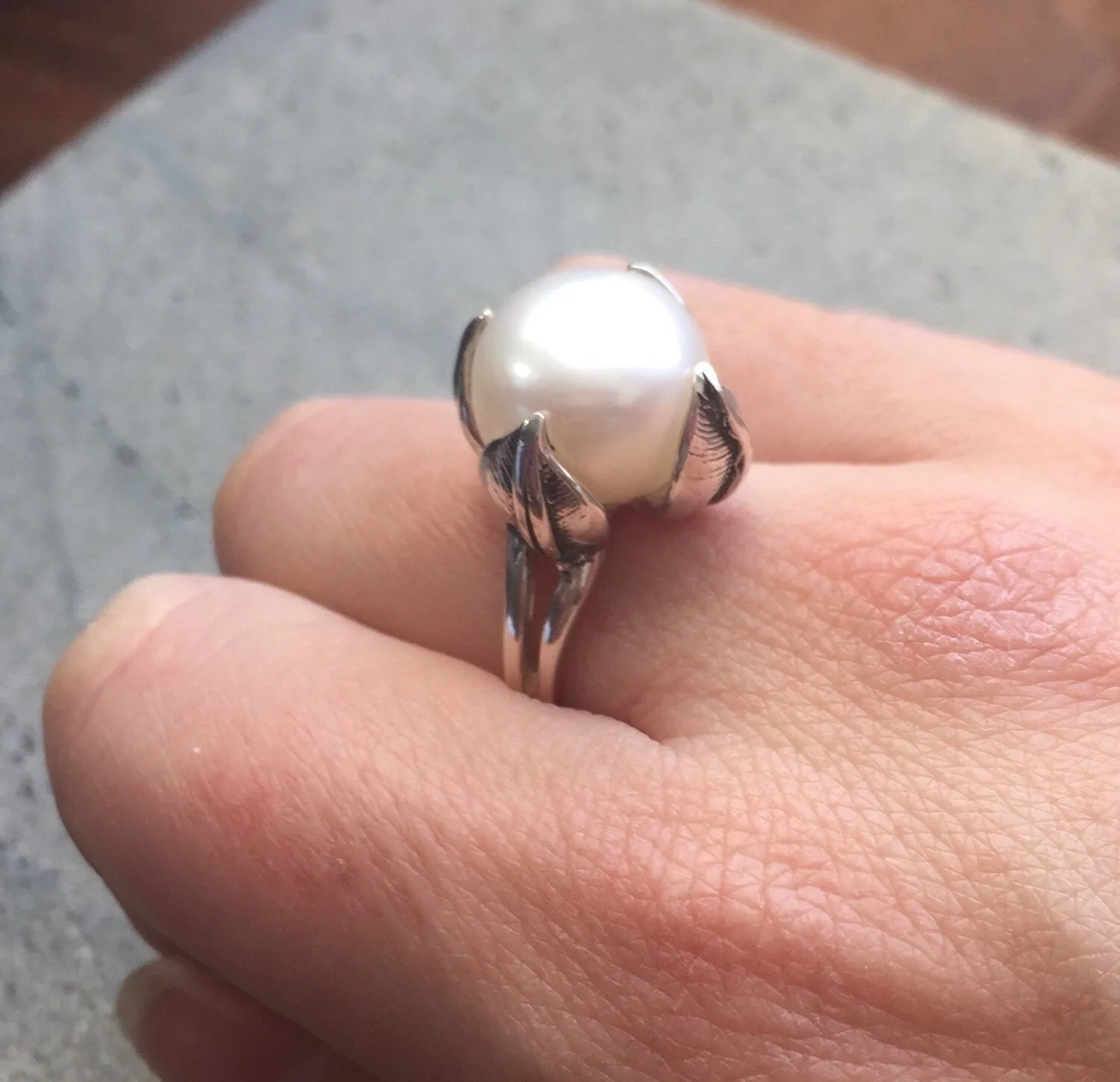 Natural Pearl Ring - White Bridal Ring - Vintage Leaf Ring
