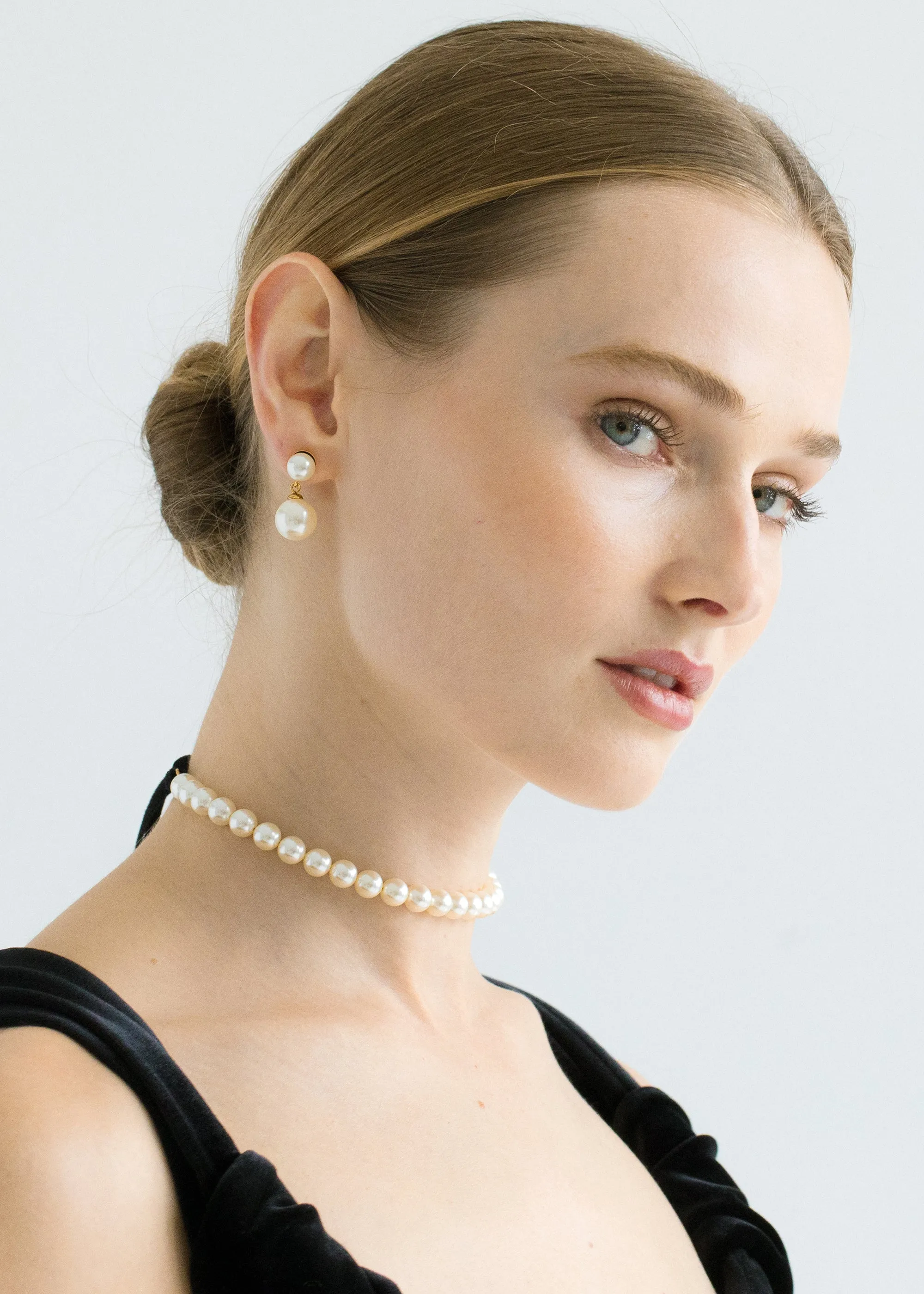 Pearl Ribbon Tie -- Pearl