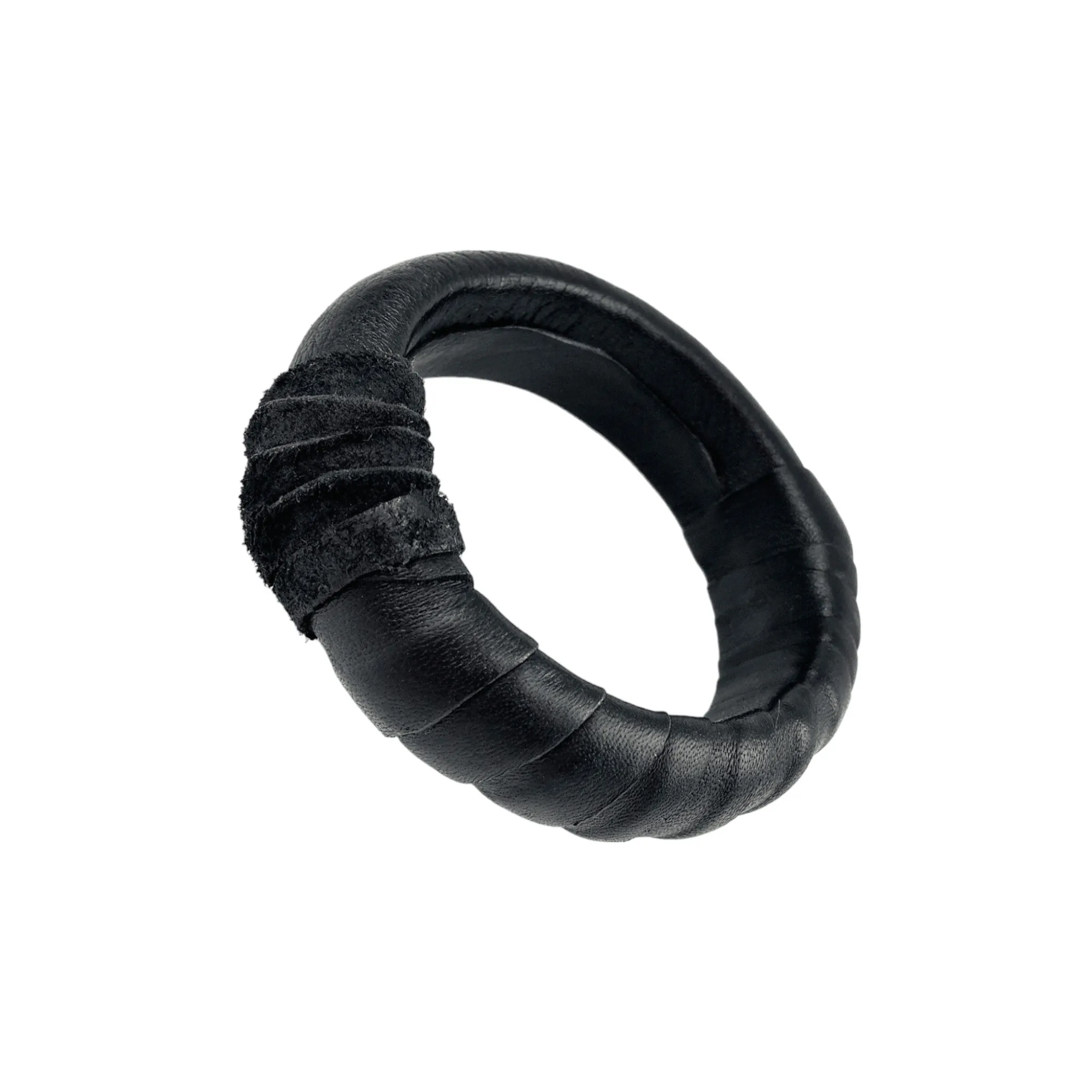 Round leather wristband