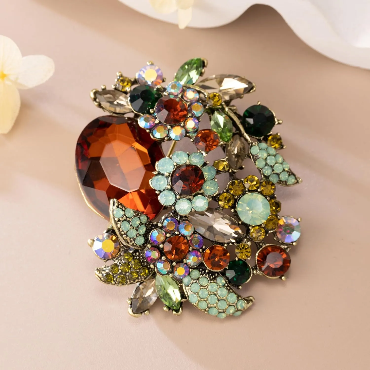 SELOVO Rhinestone Glitter Flower Brooch Pin Jewelry Scarf Accessory Vintage Gold Tone