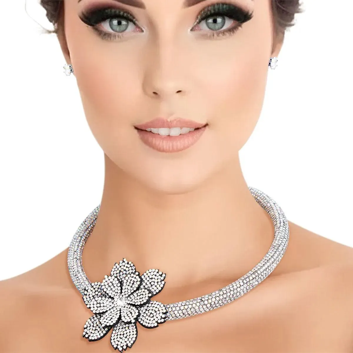 Sparkle Plenty Necklace Set: Blossom in Style