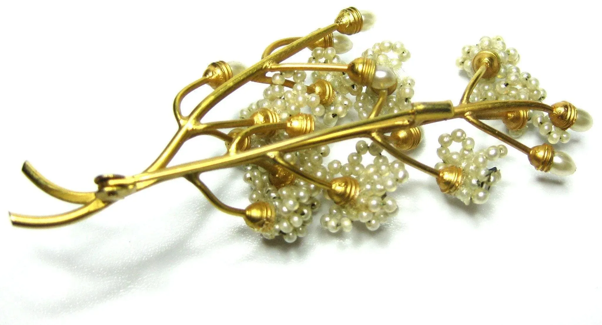 Vintage 1930s Faux Pearl Flower Brooch