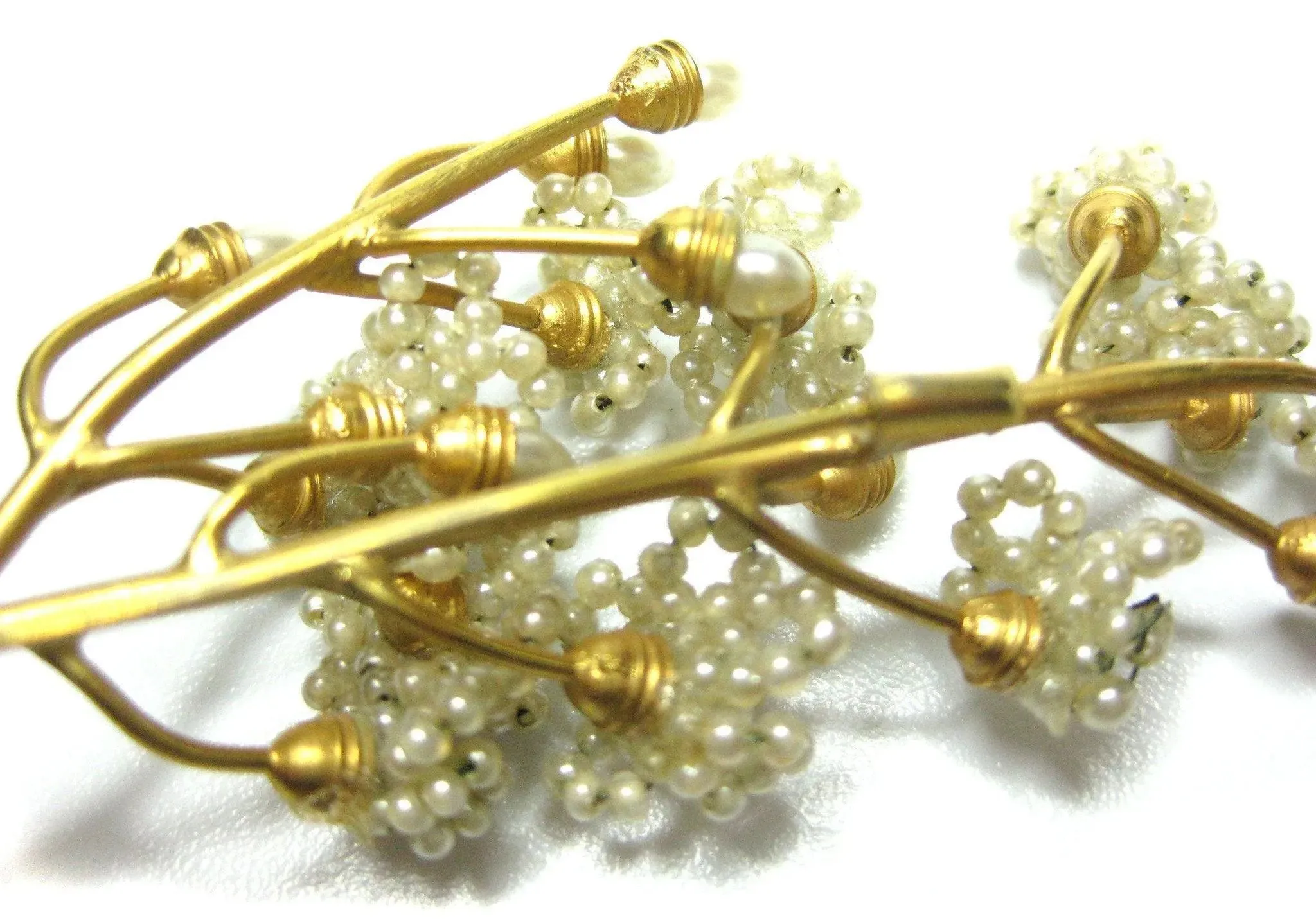 Vintage 1930s Faux Pearl Flower Brooch