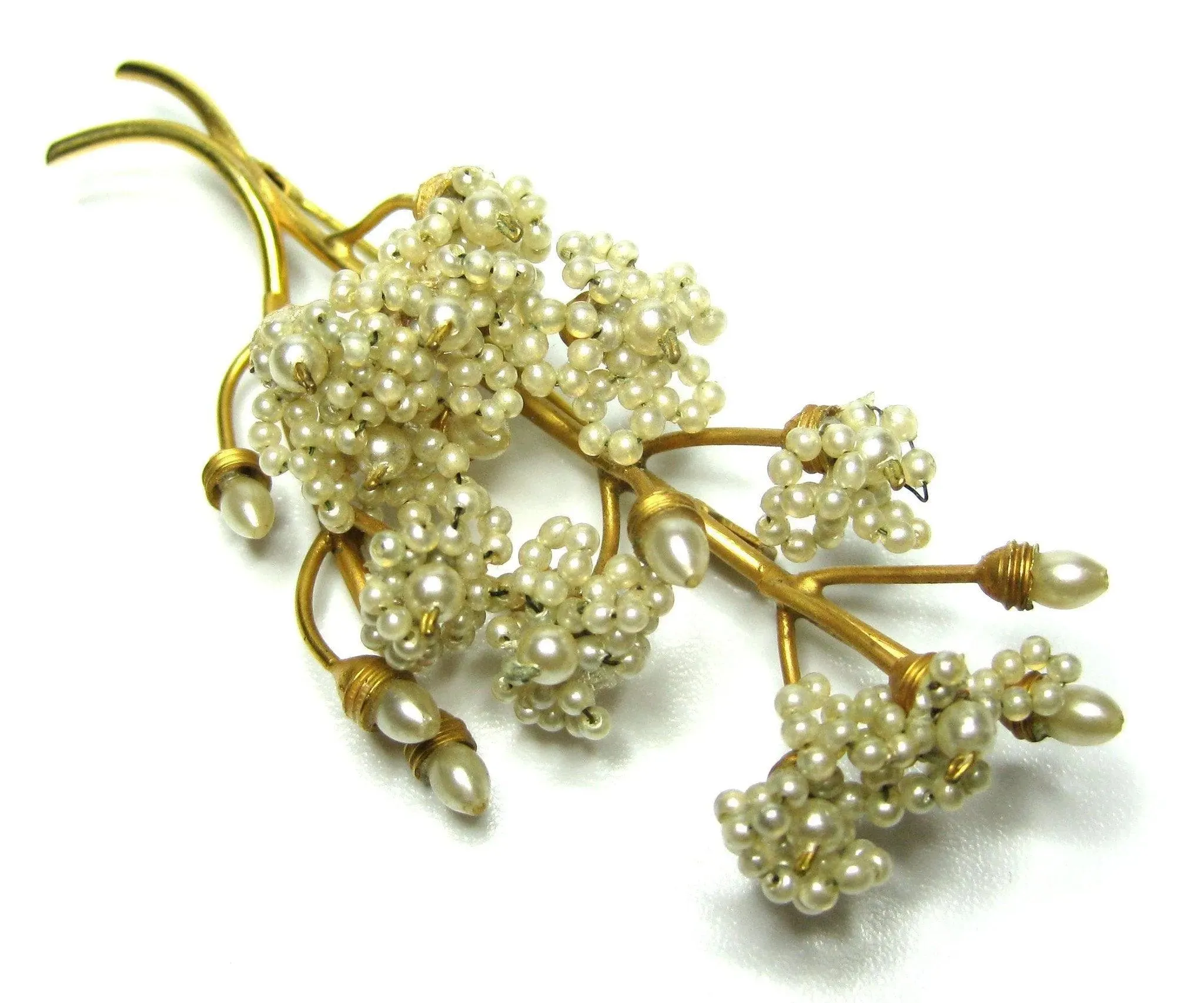 Vintage 1930s Faux Pearl Flower Brooch