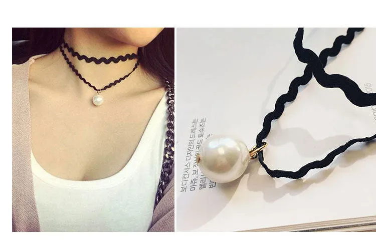 woman handcrafted Jewelry Black Lace Velvet strip Collar Choker Necklace